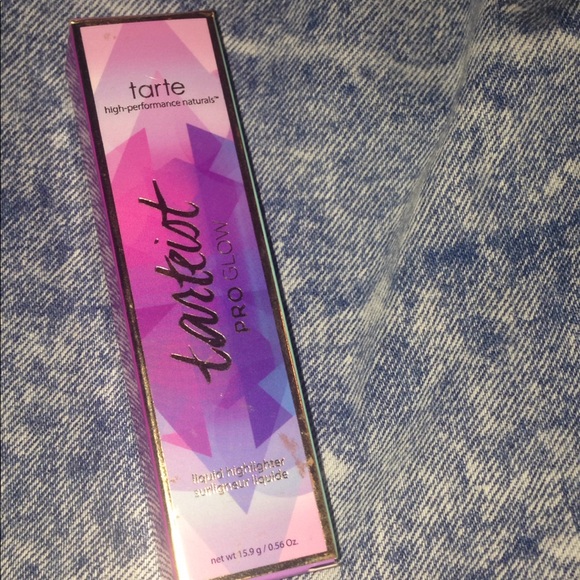 tarte Other - Tartiest pro-glow